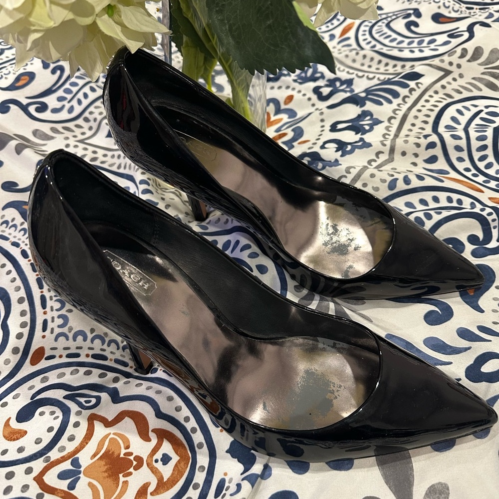 Elegant Black Women's Shoes